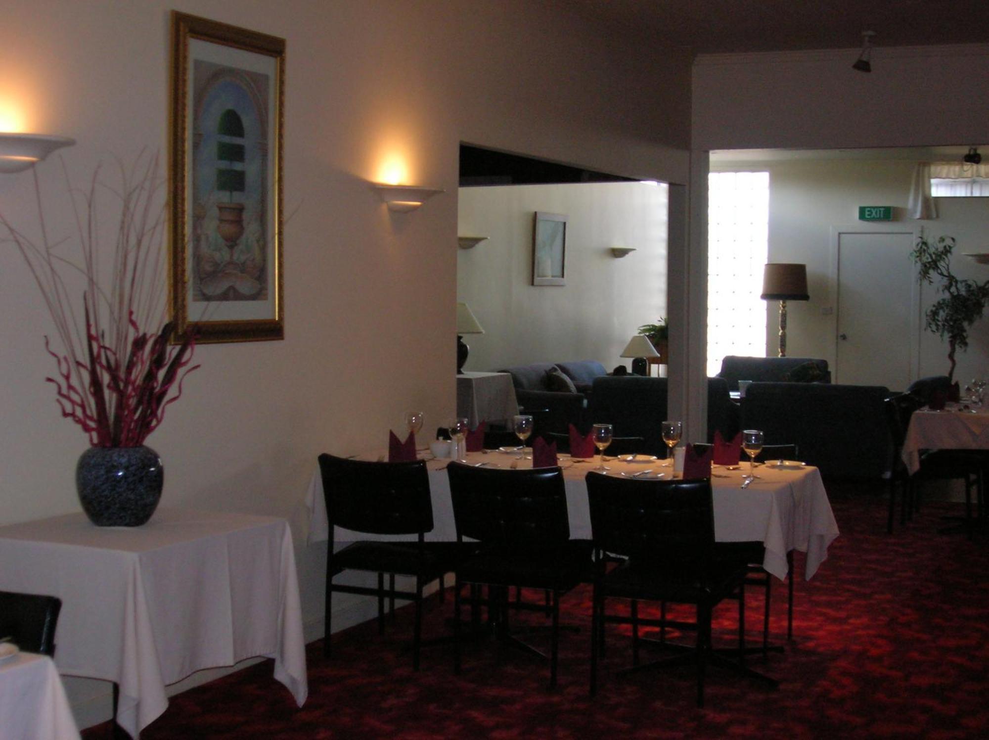 Peninsula Motor Inn Tyabb ภายนอก รูปภาพ