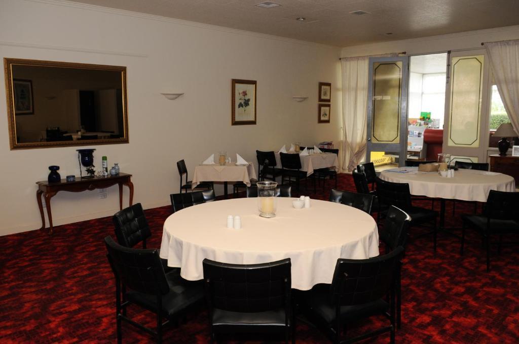 Peninsula Motor Inn Tyabb ภายนอก รูปภาพ