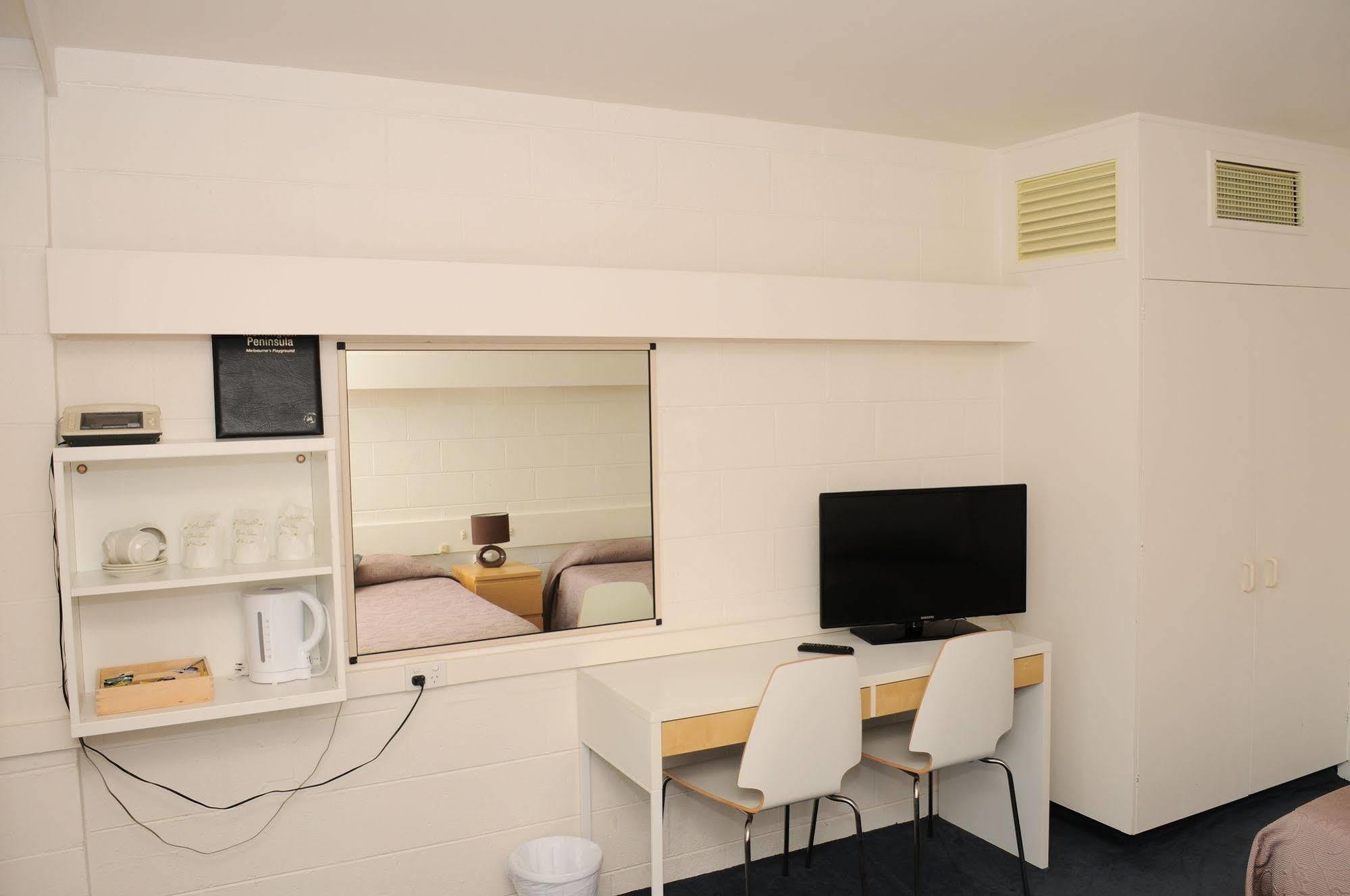 Peninsula Motor Inn Tyabb ภายนอก รูปภาพ